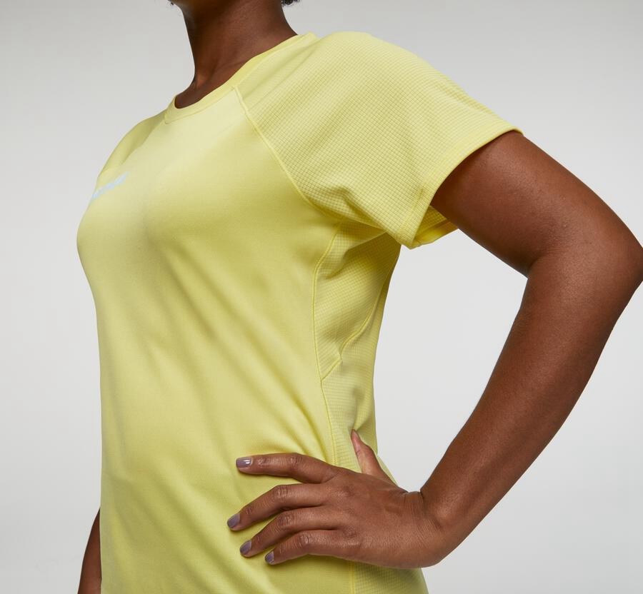 Hoka Australia One One Performance Short Sleeve - Womens Tops Yellow - SRKTX-5943